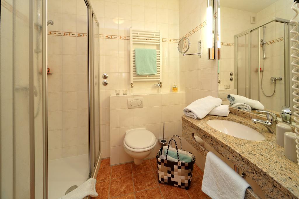Osserhotel Garni Lohberg Exteriör bild